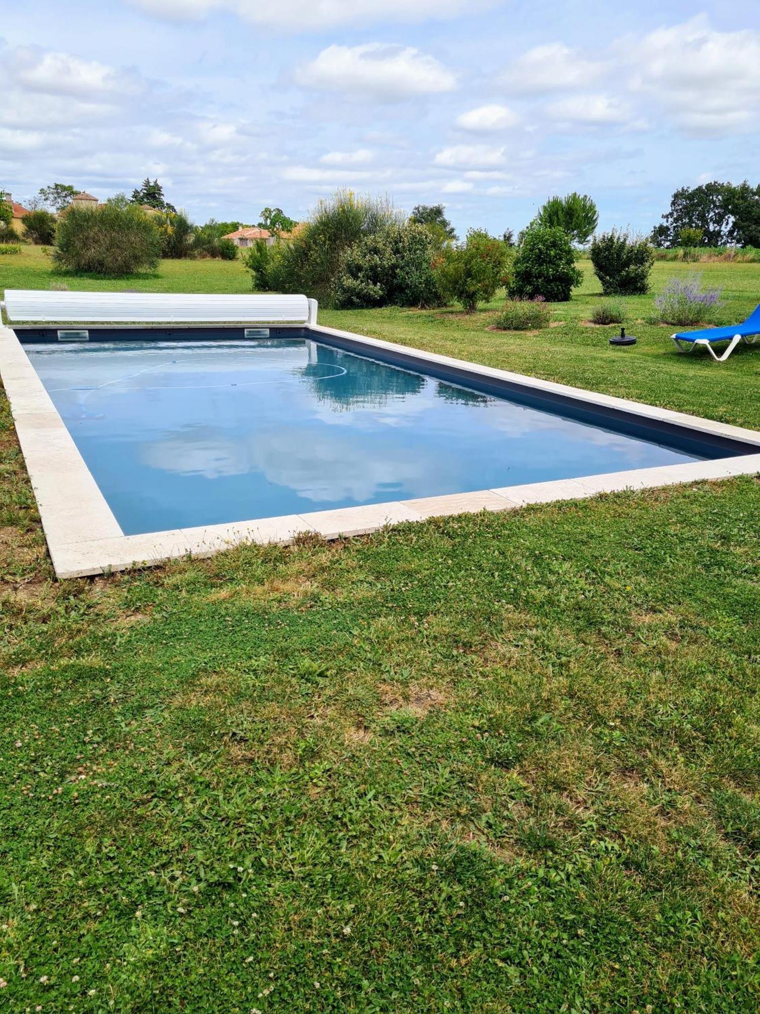 Charmant Logement A La Campagne Gazaupouy Εξωτερικό φωτογραφία